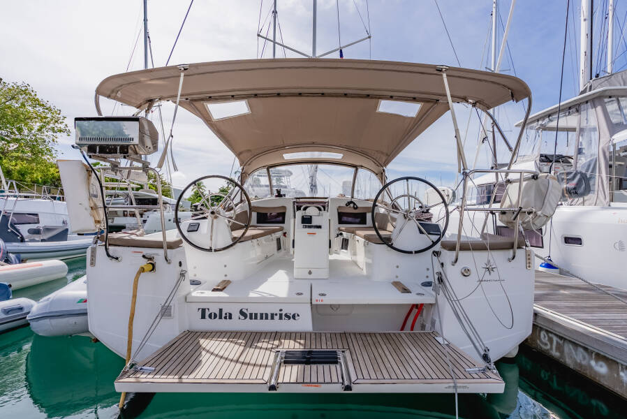 Sun Odyssey 410 Tola Sunrise