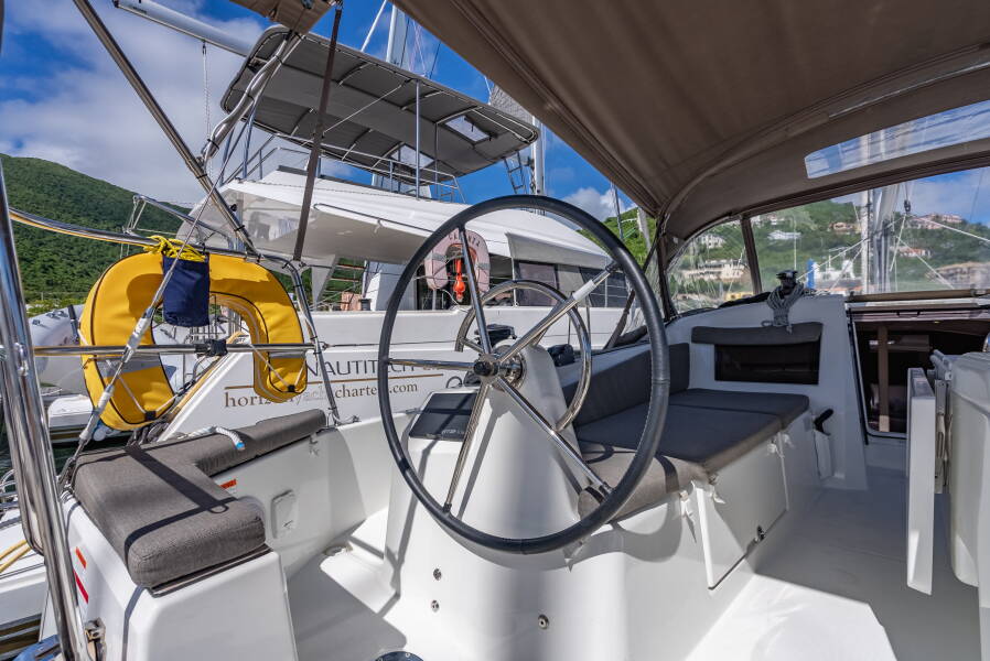 Sun Odyssey 410 Easy Skanking