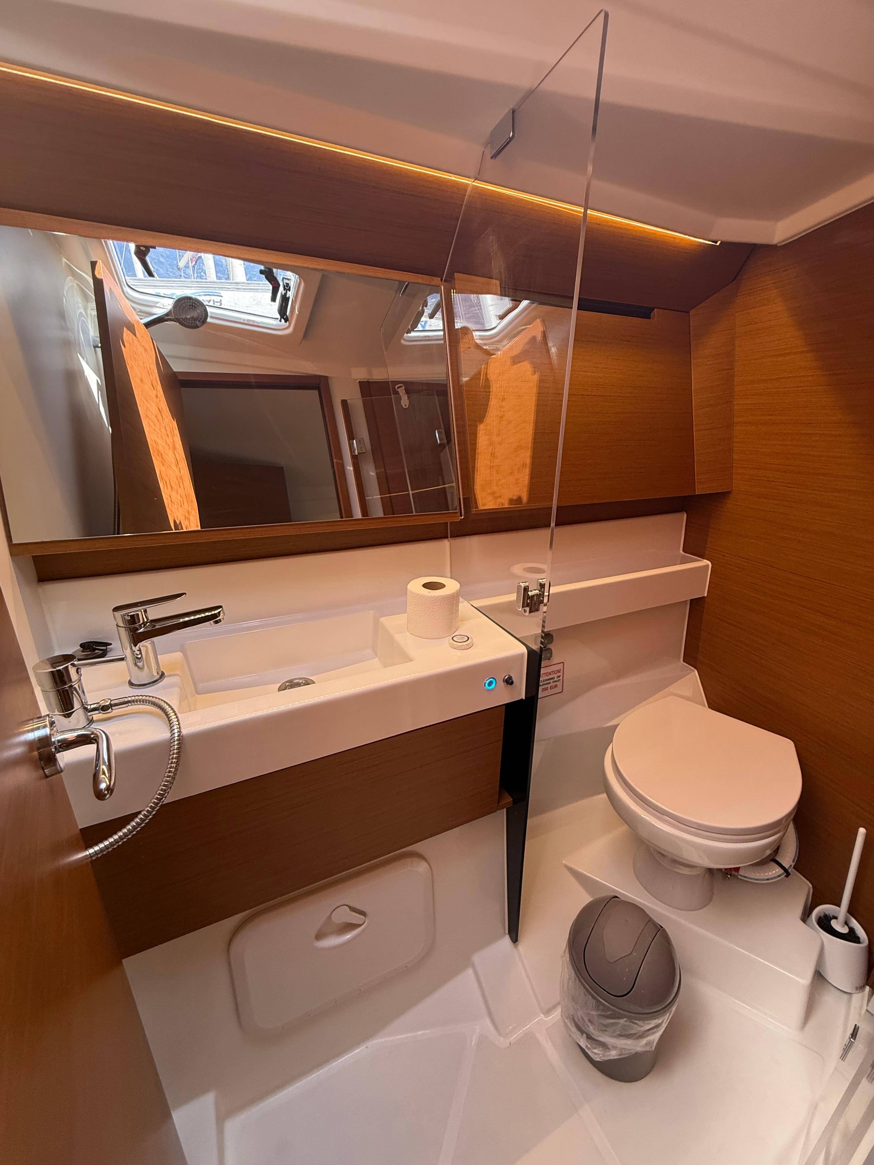 Sun Odyssey 410 Sunset Kiss