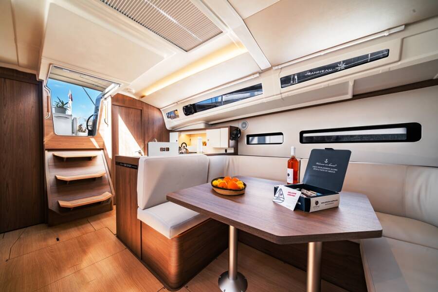 Sun Odyssey 415 Myriana