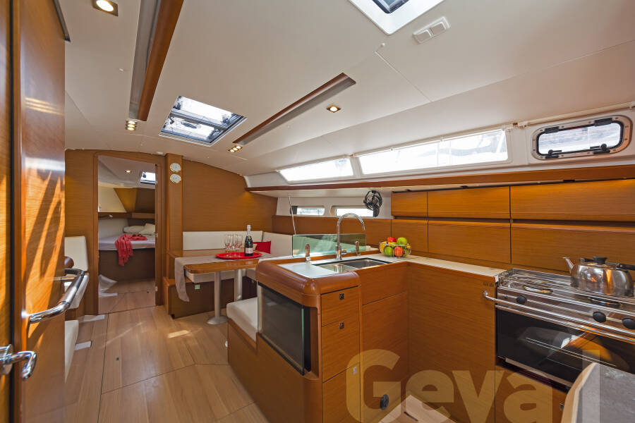 Sun Odyssey 419 Geva I