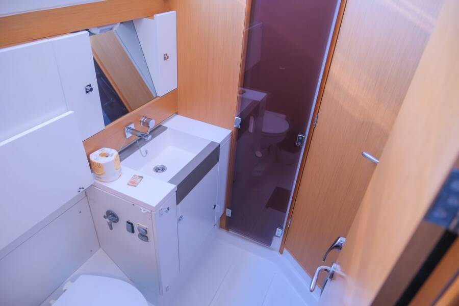 Sun Odyssey 44 DS Sea Wolf