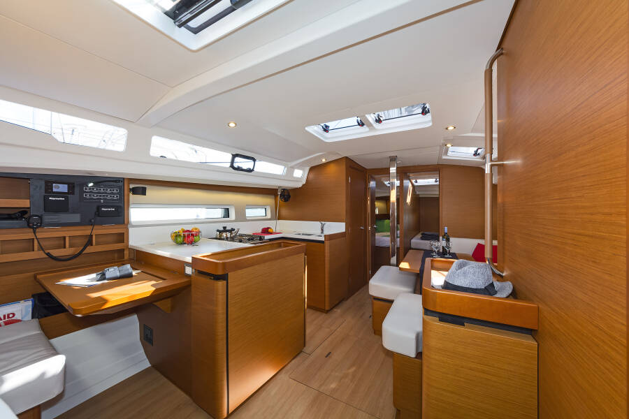 Sun Odyssey 440 Dory