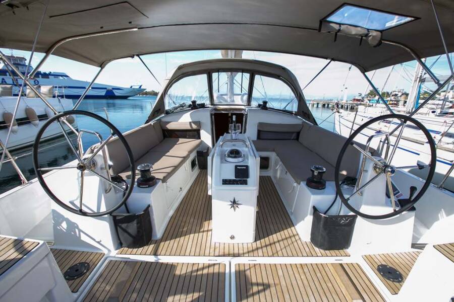 Sun Odyssey 440 Endeavour