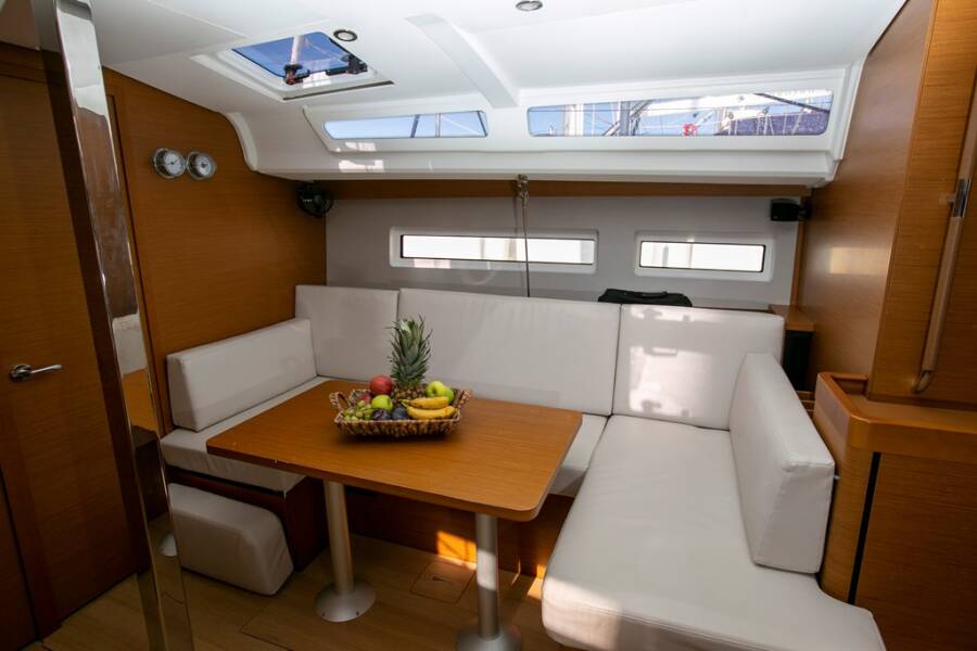 Sun Odyssey 440 Homesick George