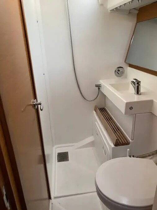 Sun Odyssey 440 Goji Berry