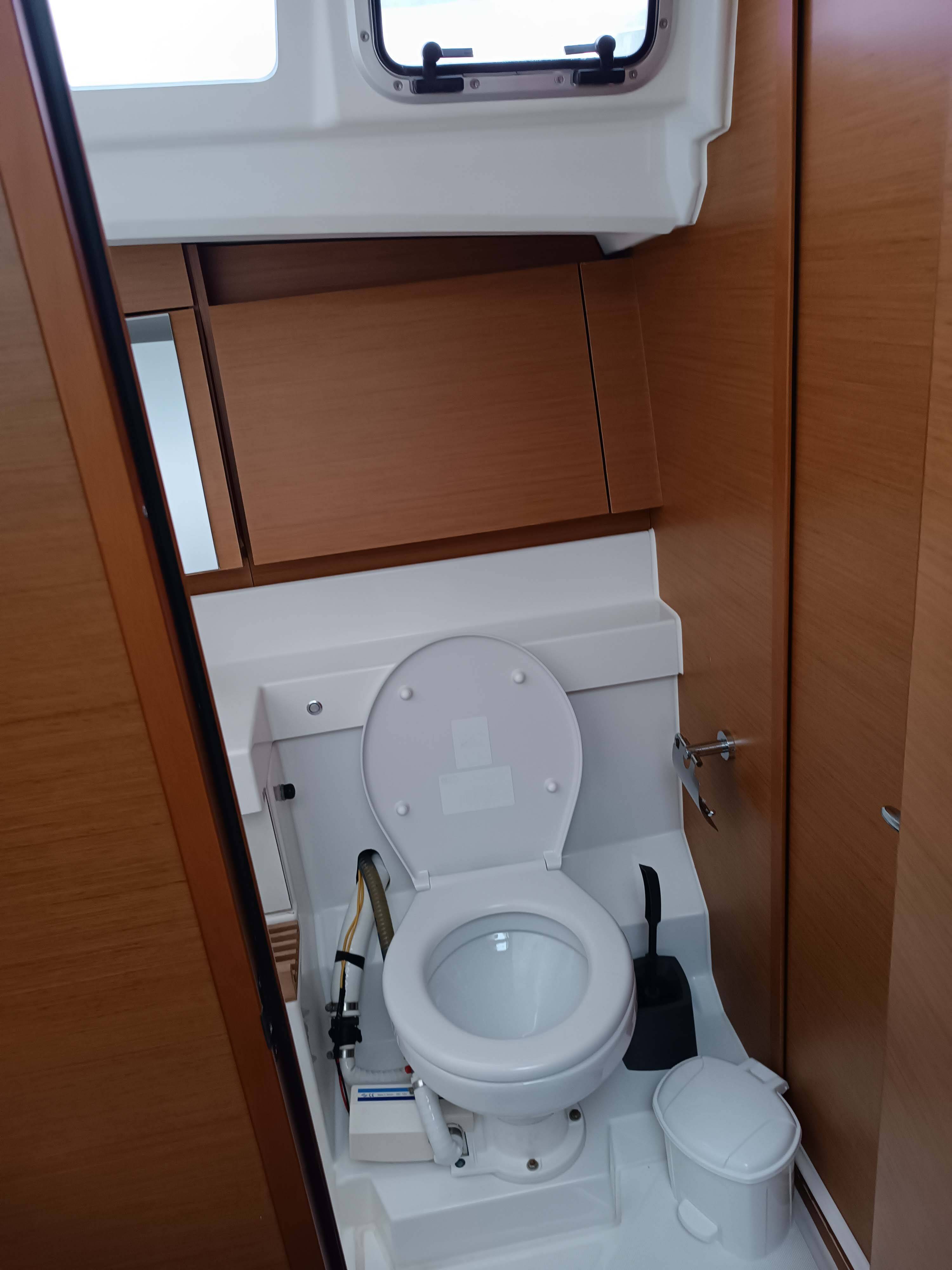 Sun Odyssey 440 Funky One