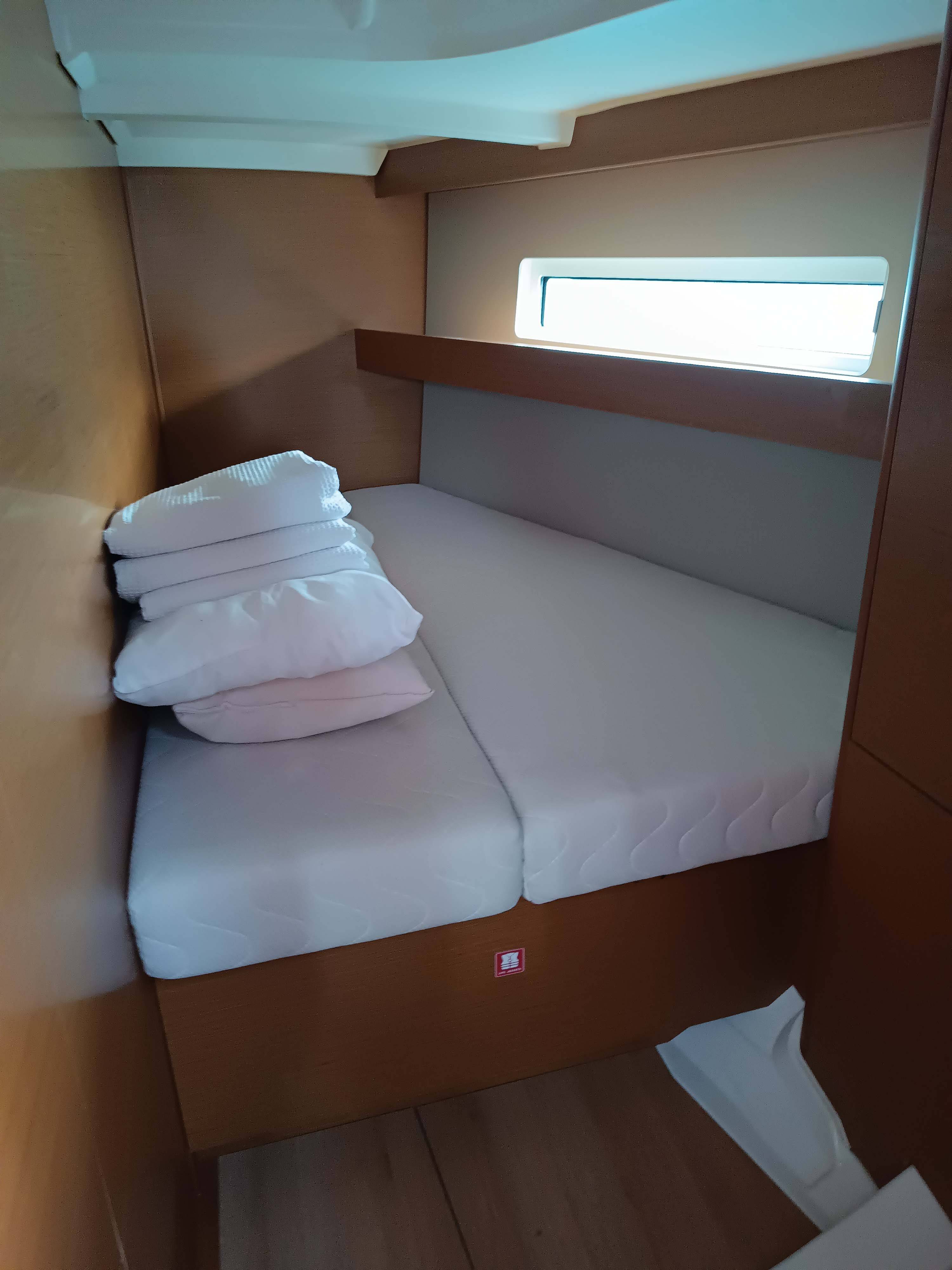 Sun Odyssey 440 Funky One