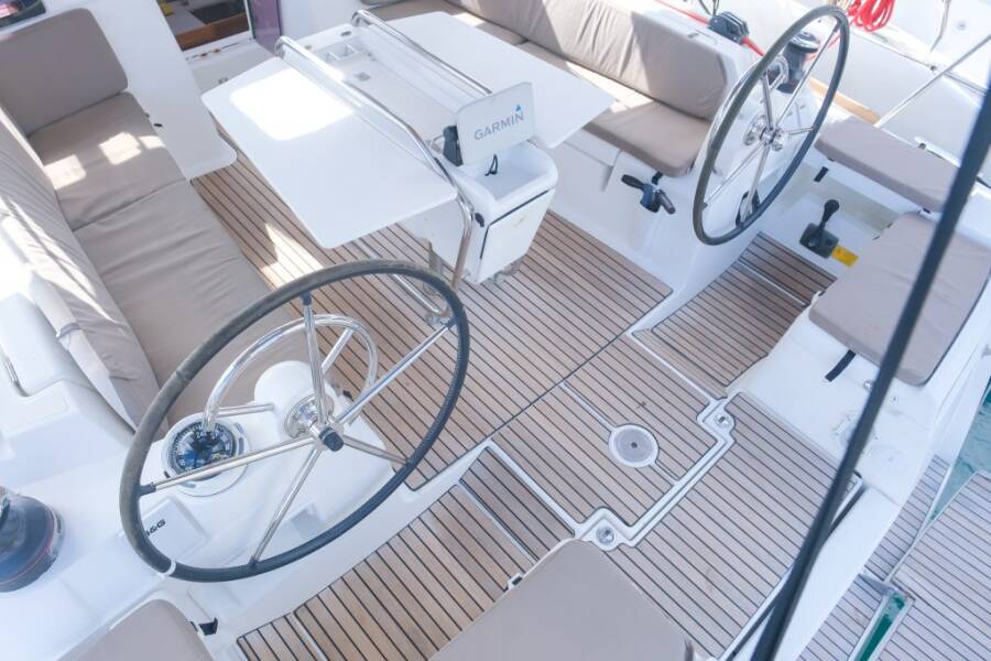 Sun Odyssey 449 Calia