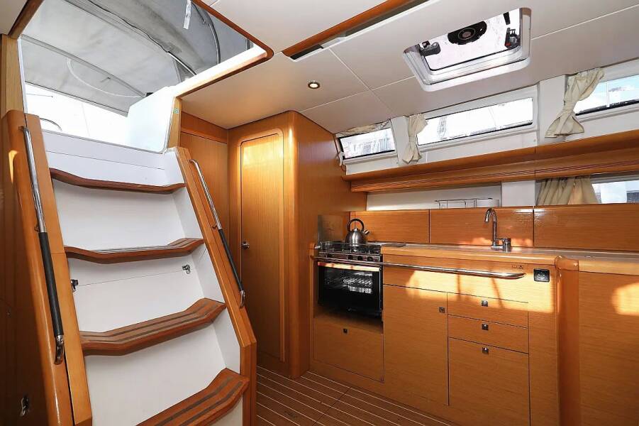 Sun Odyssey 44i ECONOMY-