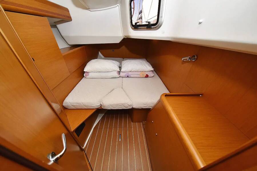 Sun Odyssey 44i ECONOMY-