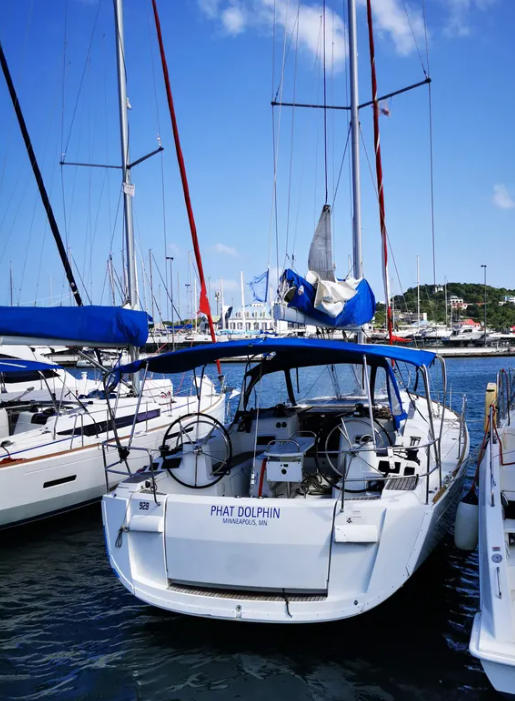 Sun Odyssey 479 Phat Dolphin