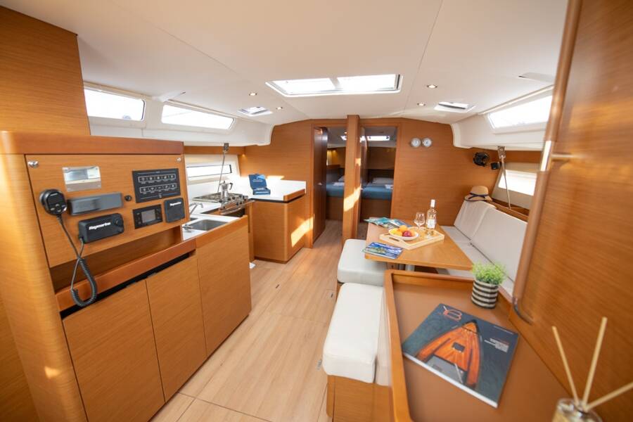 Sun Odyssey 490 Lara