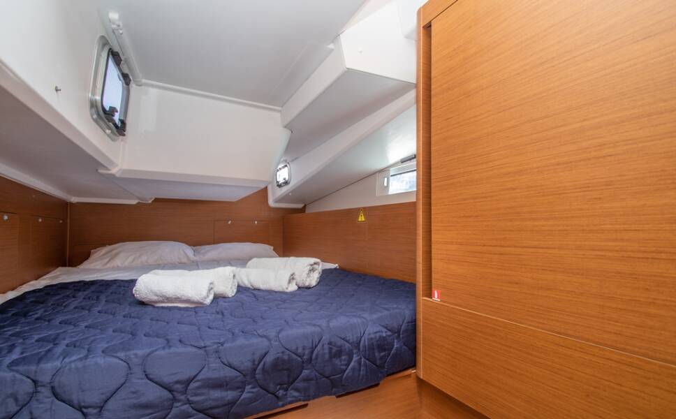 Sun Odyssey 490 Knot