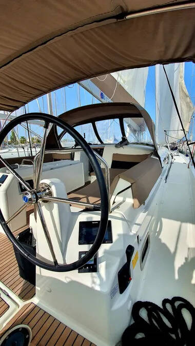 Sun Odyssey 490 Dalion