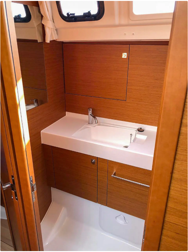 Sun Odyssey 519 Misty