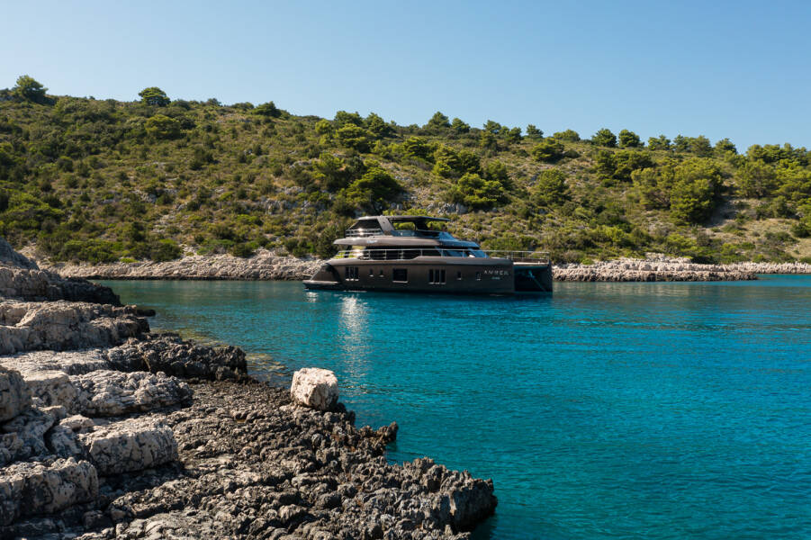 Sunreef 70 Power Amber One