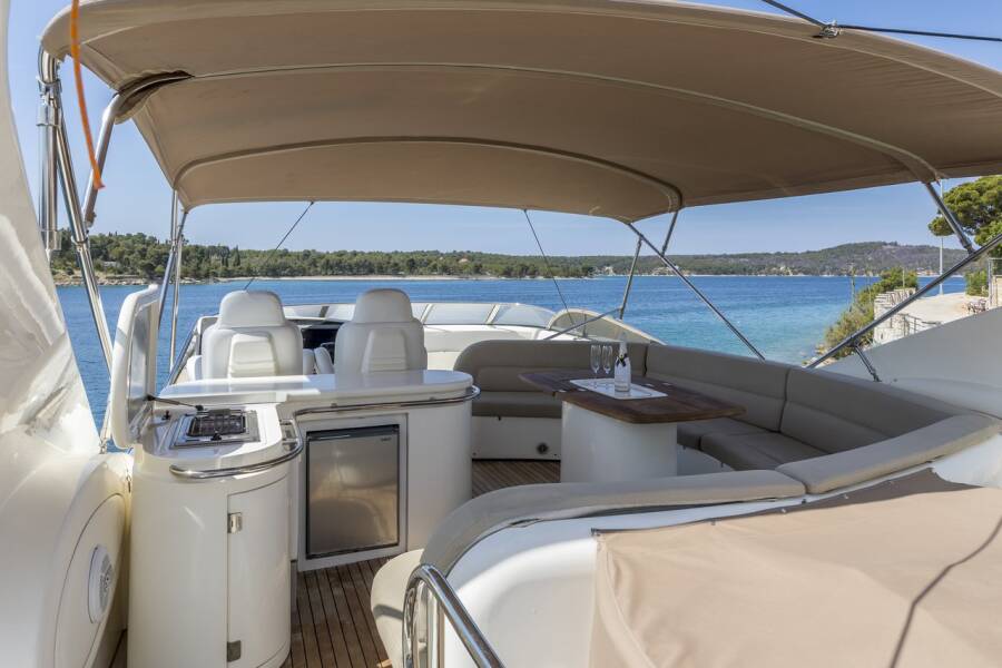 Sunseeker Manhattan 84 Skywater