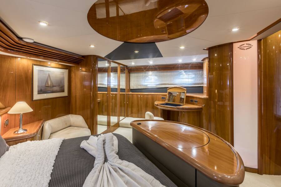 Sunseeker Manhattan 84 Skywater